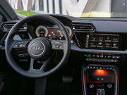 アウディ A3スポーツバックの画像3